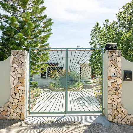 Beach Room Apartment